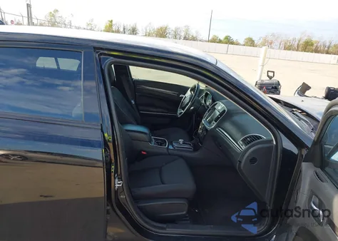 2018 Chrysler 300 Touring from USA, damaged, VIN 2C3CCAAG5JH340896